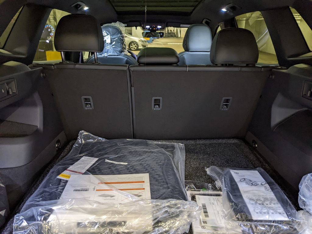 New 2026 Volkswagen Tiguan SE R-Line image 27