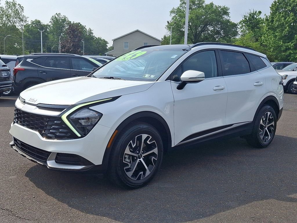 Used 2023 Kia Sportage EX w/ EX Premium Package image 4