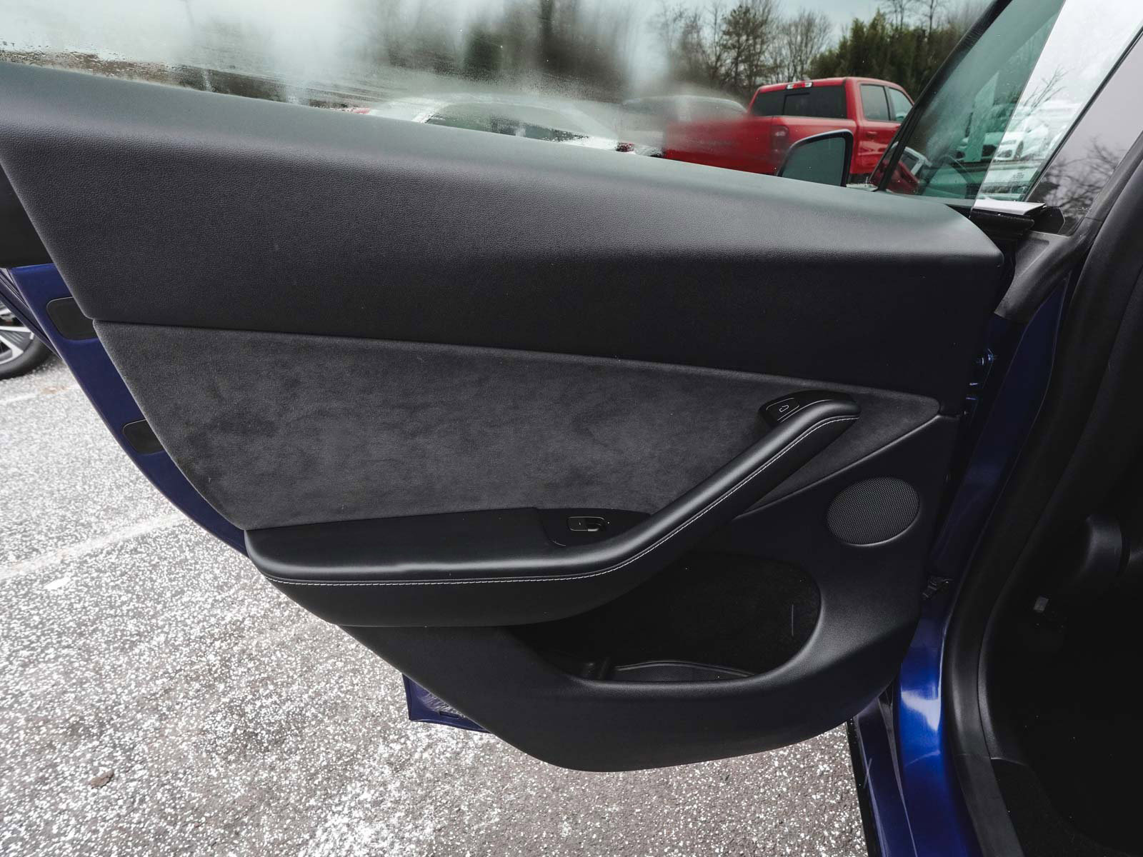 Used 2024 Tesla Model Y Long Range image 11