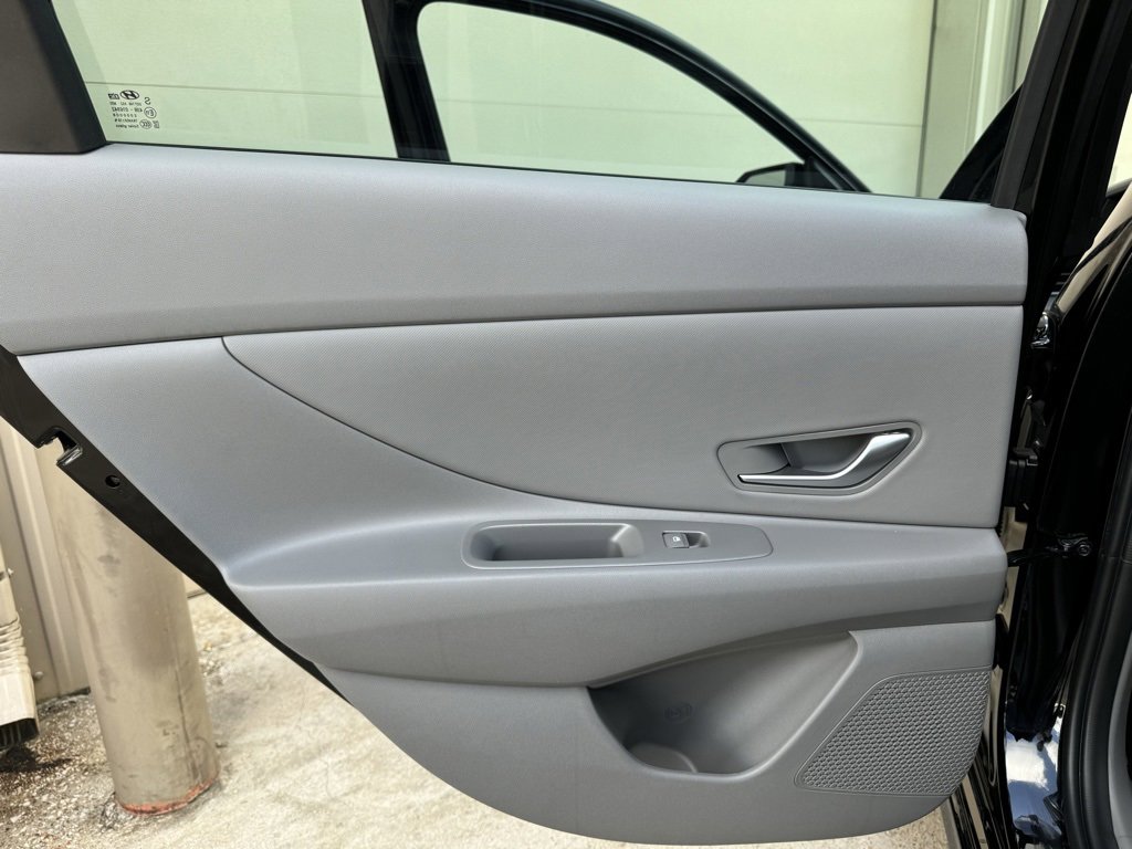 New 2025 Hyundai Elantra Sport image 19