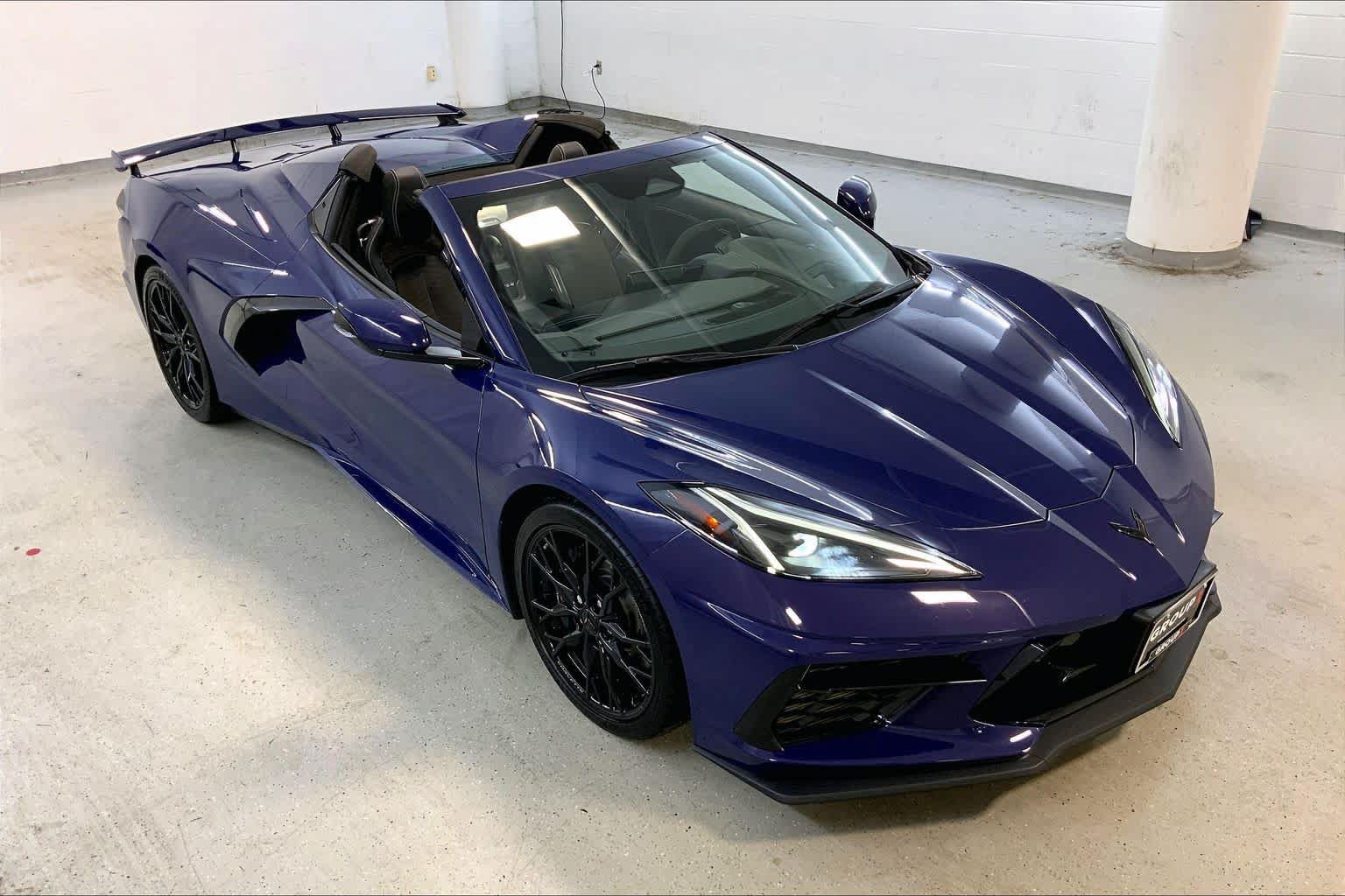 Used 2025 Chevrolet Corvette Stingray Premium Conv w/ Z51 Performance Package RWD image 31