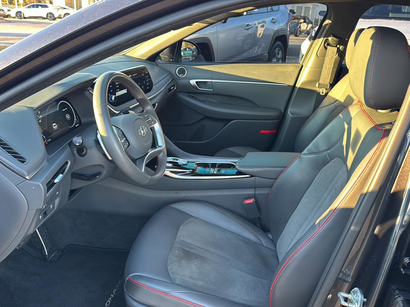 Used 2021 Hyundai Sonata SEL Plus w/ Tech Package image 8