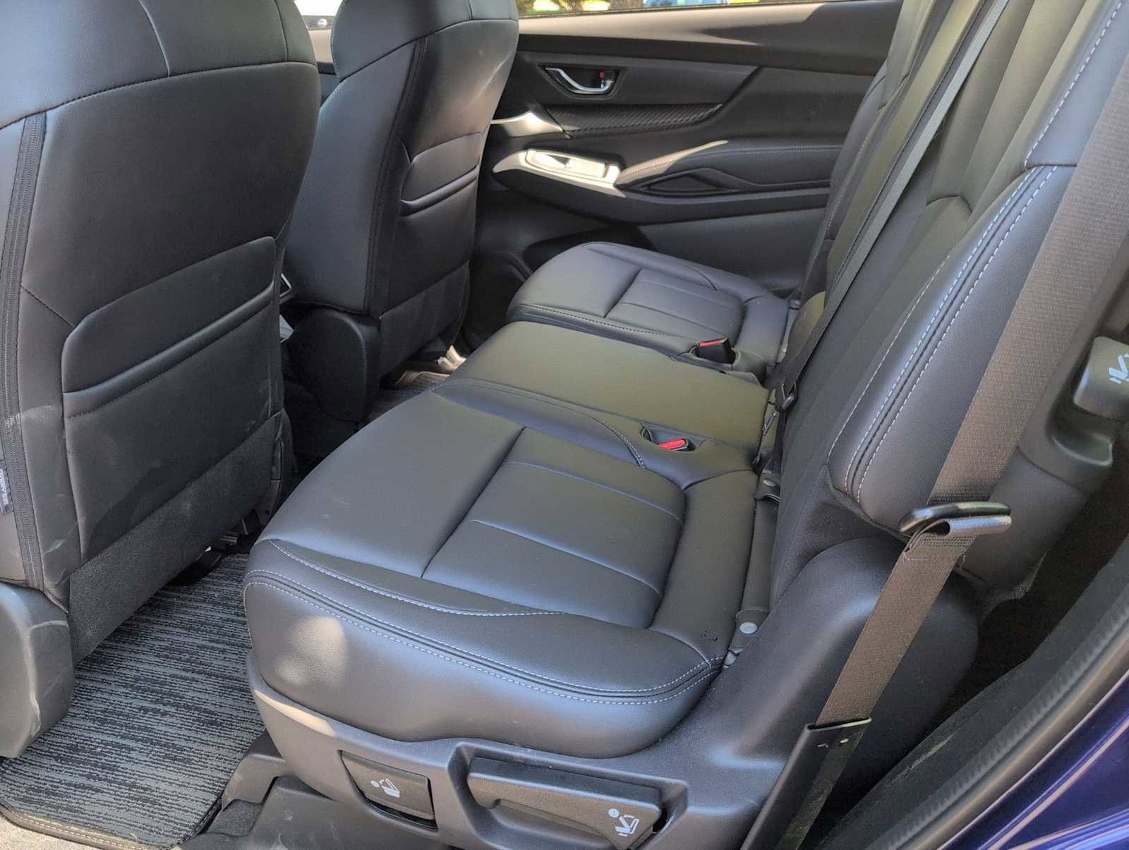 Used 2026 Subaru Ascent Premium AWD/4WD image 19