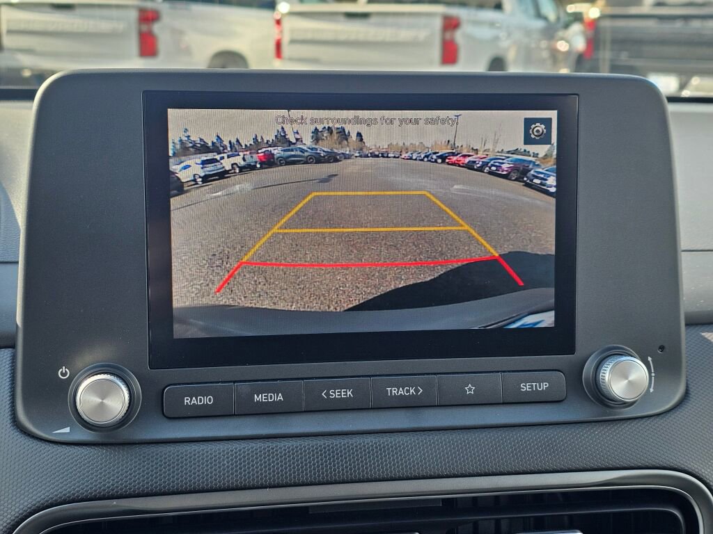 Used 2023 Hyundai Kona SE image 14