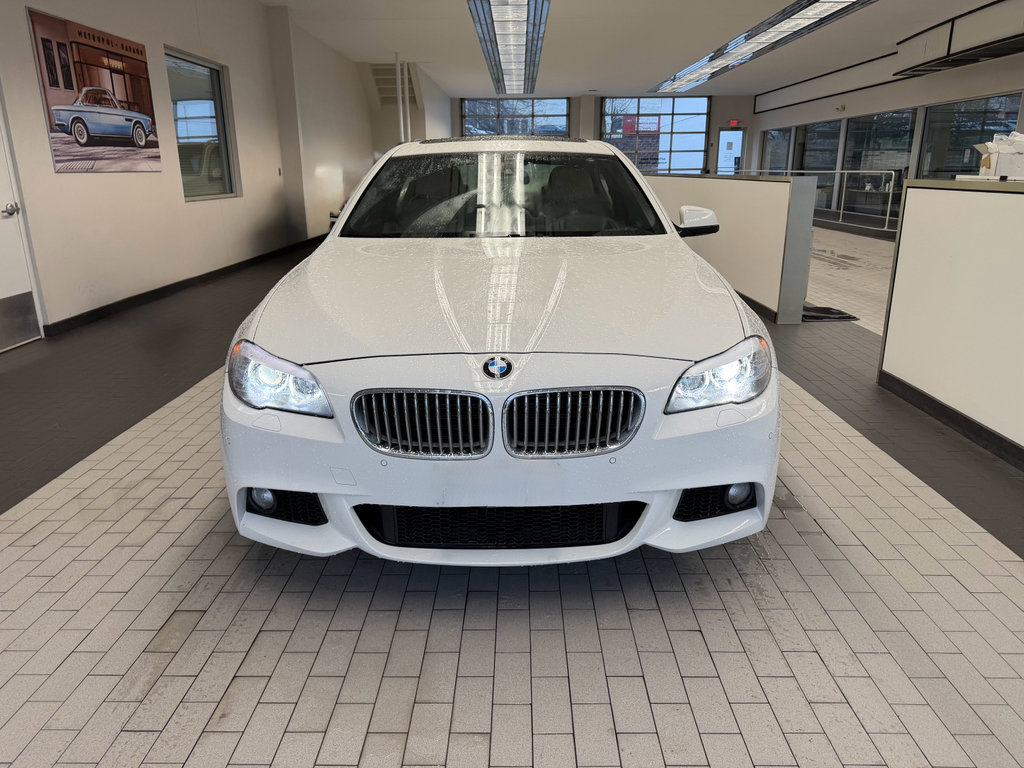 Used 2012 BMW 550i Sedan image 2