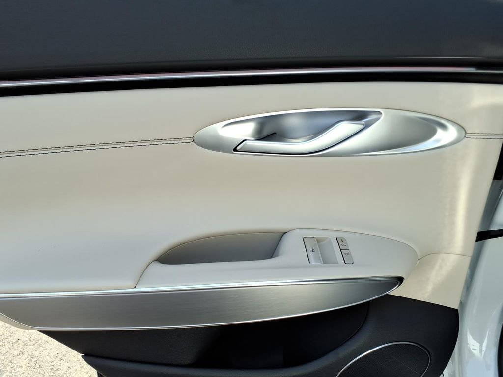 New 2026 Genesis GV70 2.5T image 9