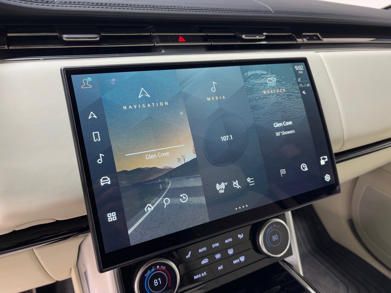 Used 2023 Land Rover Range Rover SE image 17