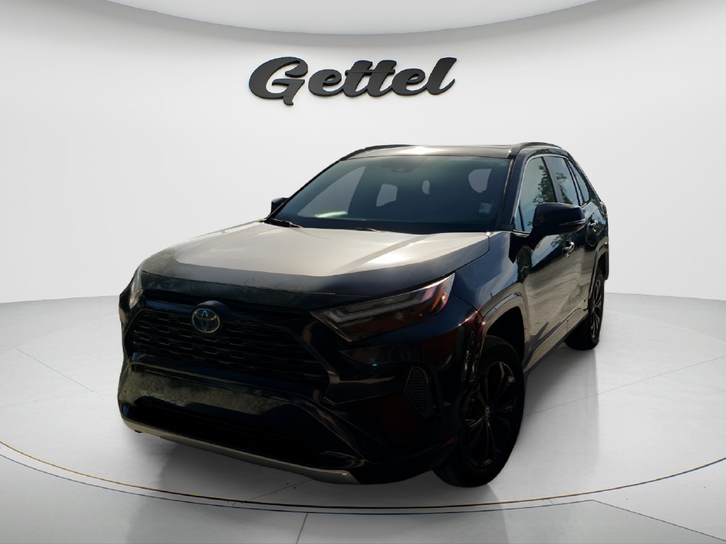 Used 2022 Toyota RAV4 SE w/ Convenience Package