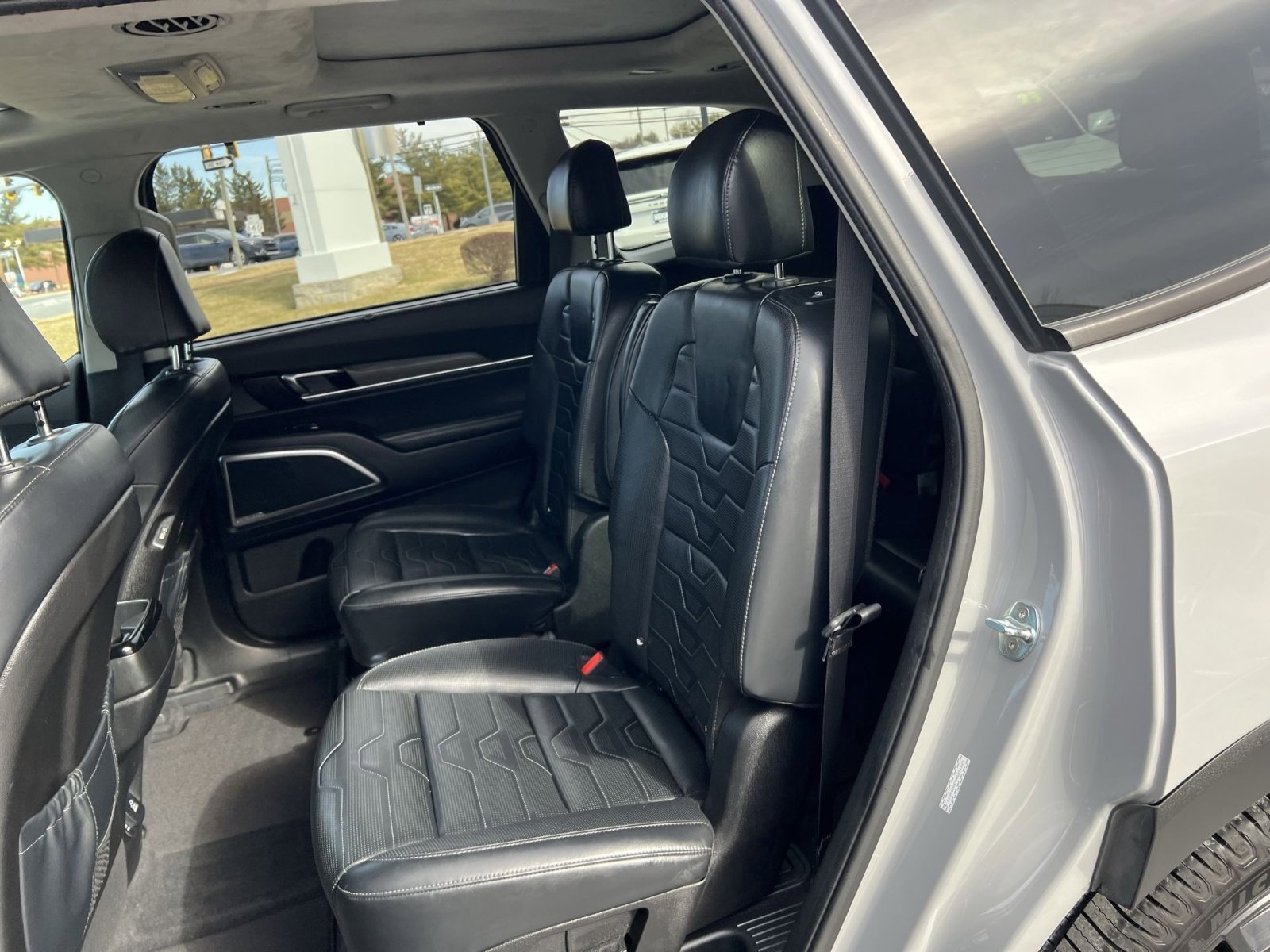 Used 2022 Kia Telluride SX w/ SX Prestige Package image 25