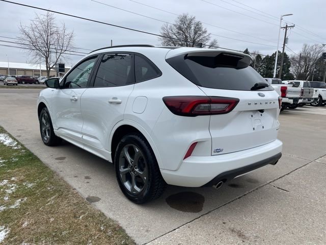 Used 2023 Ford Escape ST-Line image 5