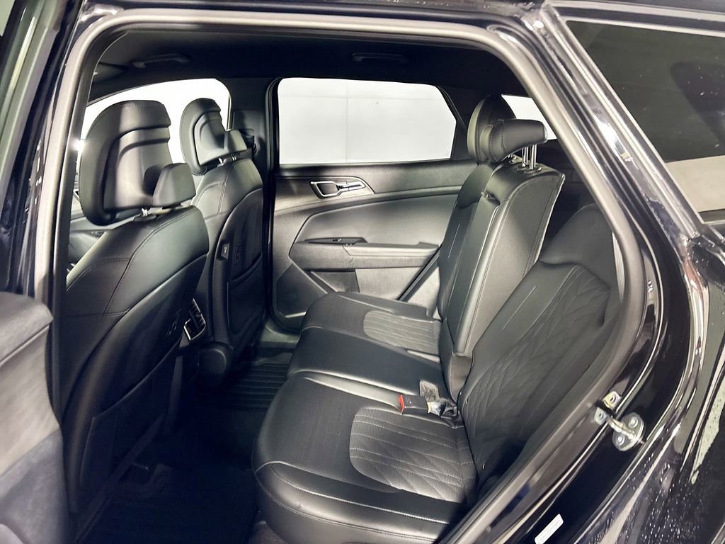 Certified 2025 Kia Sportage X-Line image 21