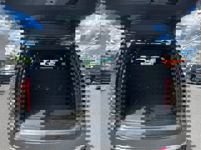 Used 2021 Chevrolet Tahoe LT w/ LT Signature Package image 6