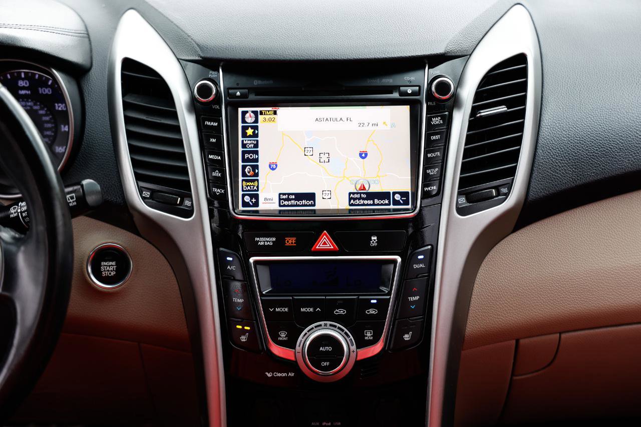 Used 2013 Hyundai Elantra GT w/ Style Pkg image 35