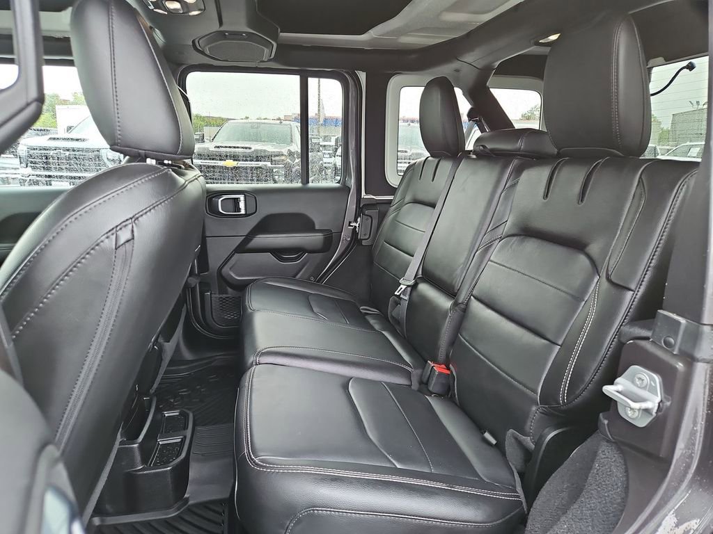 Used 2021 Jeep Wrangler Unlimited Sahara w/ Cold Weather Group image 25