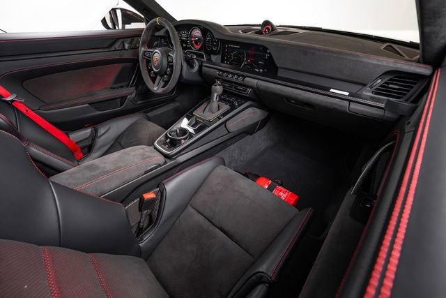 Used 2025 Porsche 911 GT3 RS RWD image 47