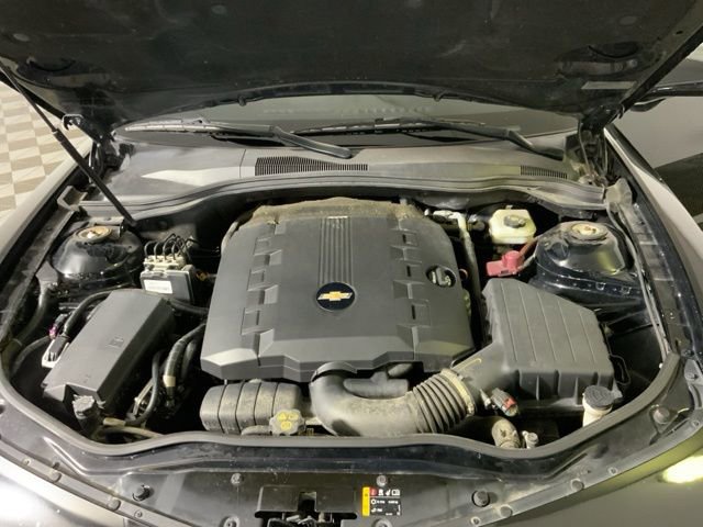 Used 2015 Chevrolet Camaro LS RWD image 29