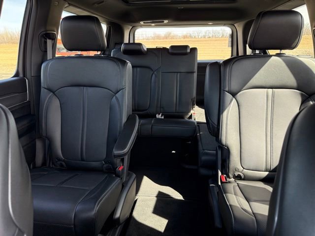 Used 2025 Jeep Wagoneer Series II w/ Premium Group I image 17