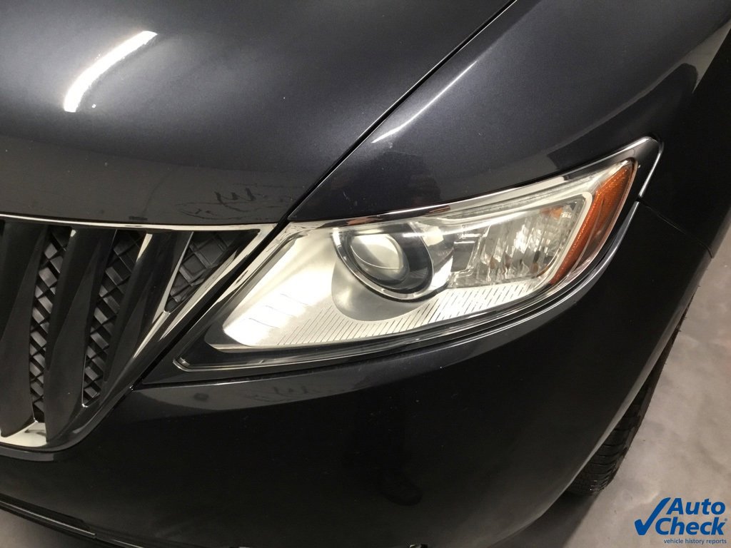 Used 2013 Lincoln MKX AWD image 18