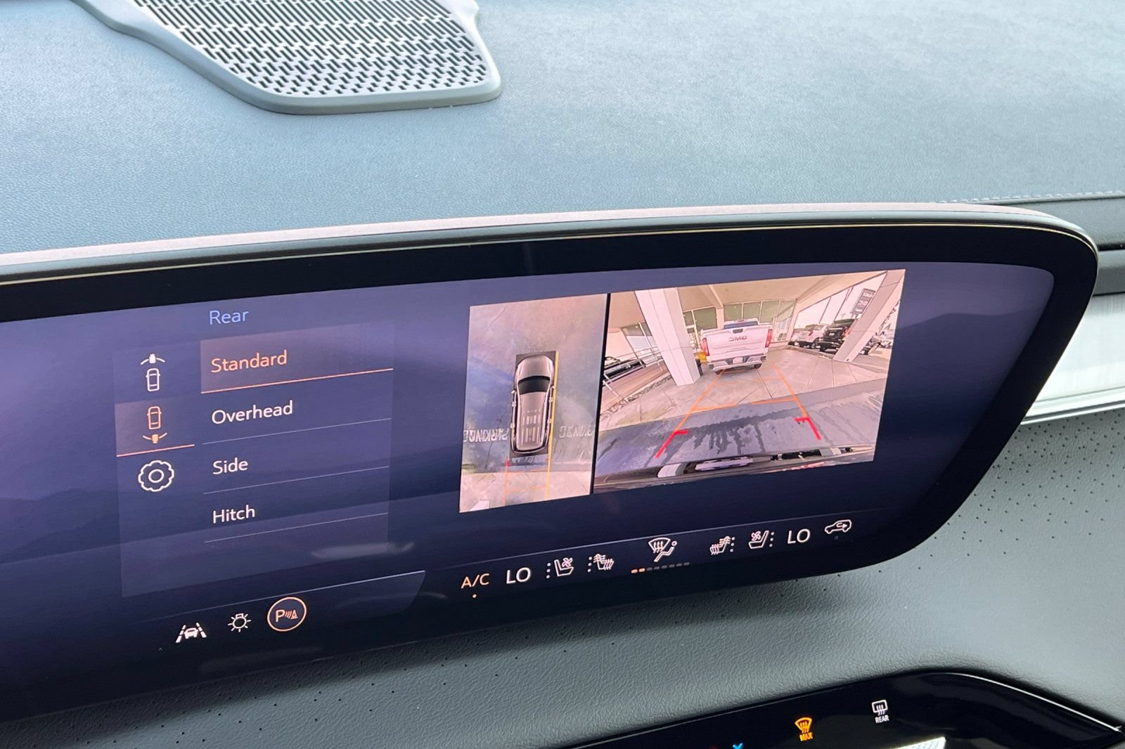 New 2026 Buick Enclave Avenir w/ Super Cruise Package FWD image 19