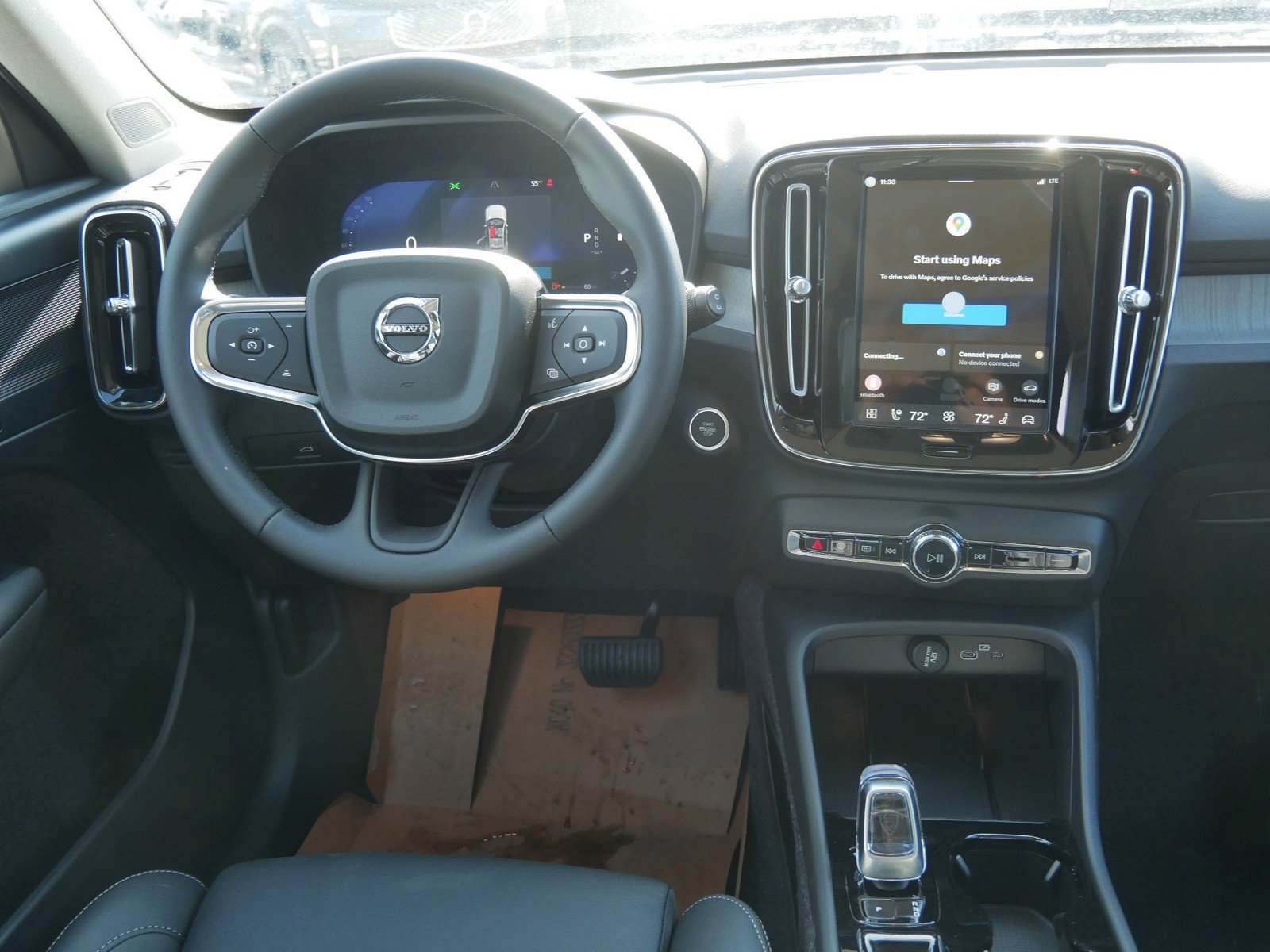 New 2026 Volvo XC40 B5 Plus w/ Protection Package Premier AWD/4WD image 7