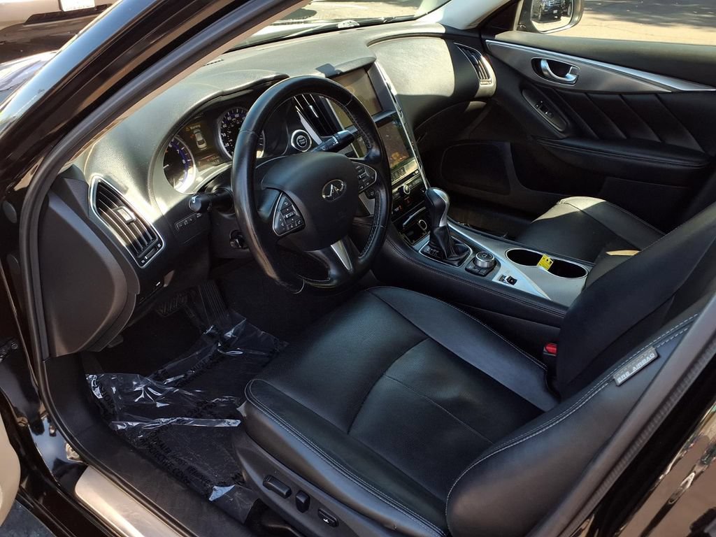 Used 2015 INFINITI Q50 Premium w/ Navigation Package RWD image 13