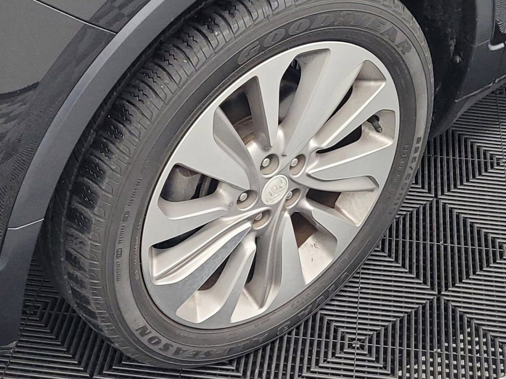 Used 2018 Buick Encore Preferred image 31