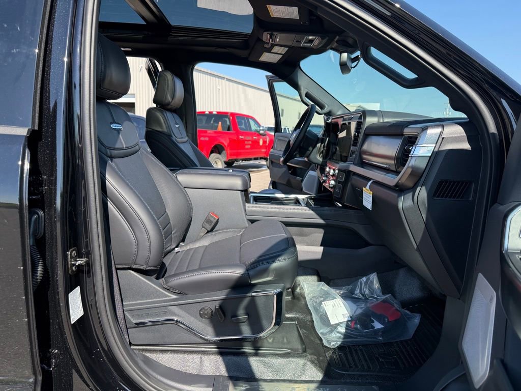 New 2026 Ford F450 4x4 Crew Cab Super Duty image 15