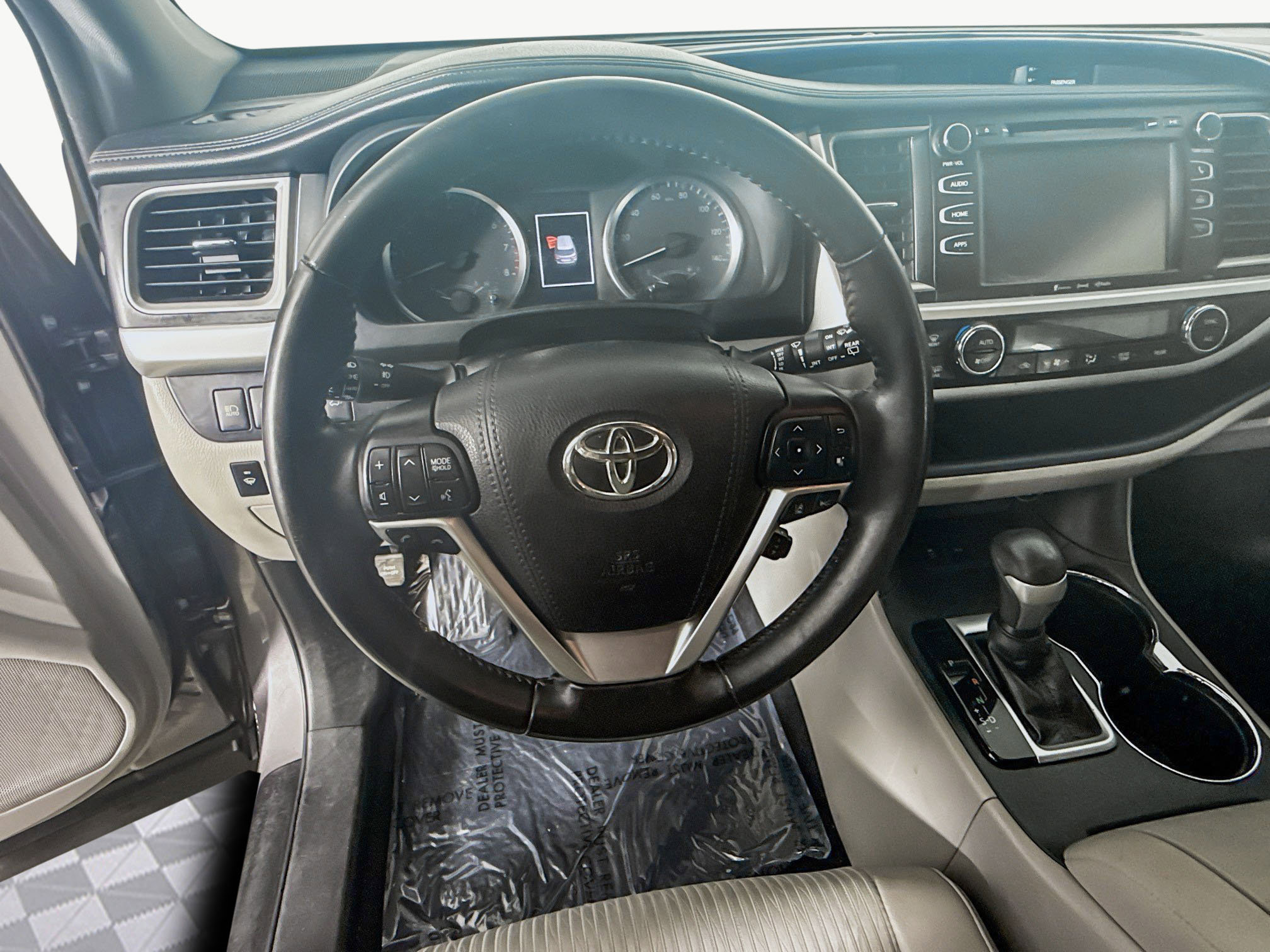 Used 2019 Toyota Highlander Plus image 13