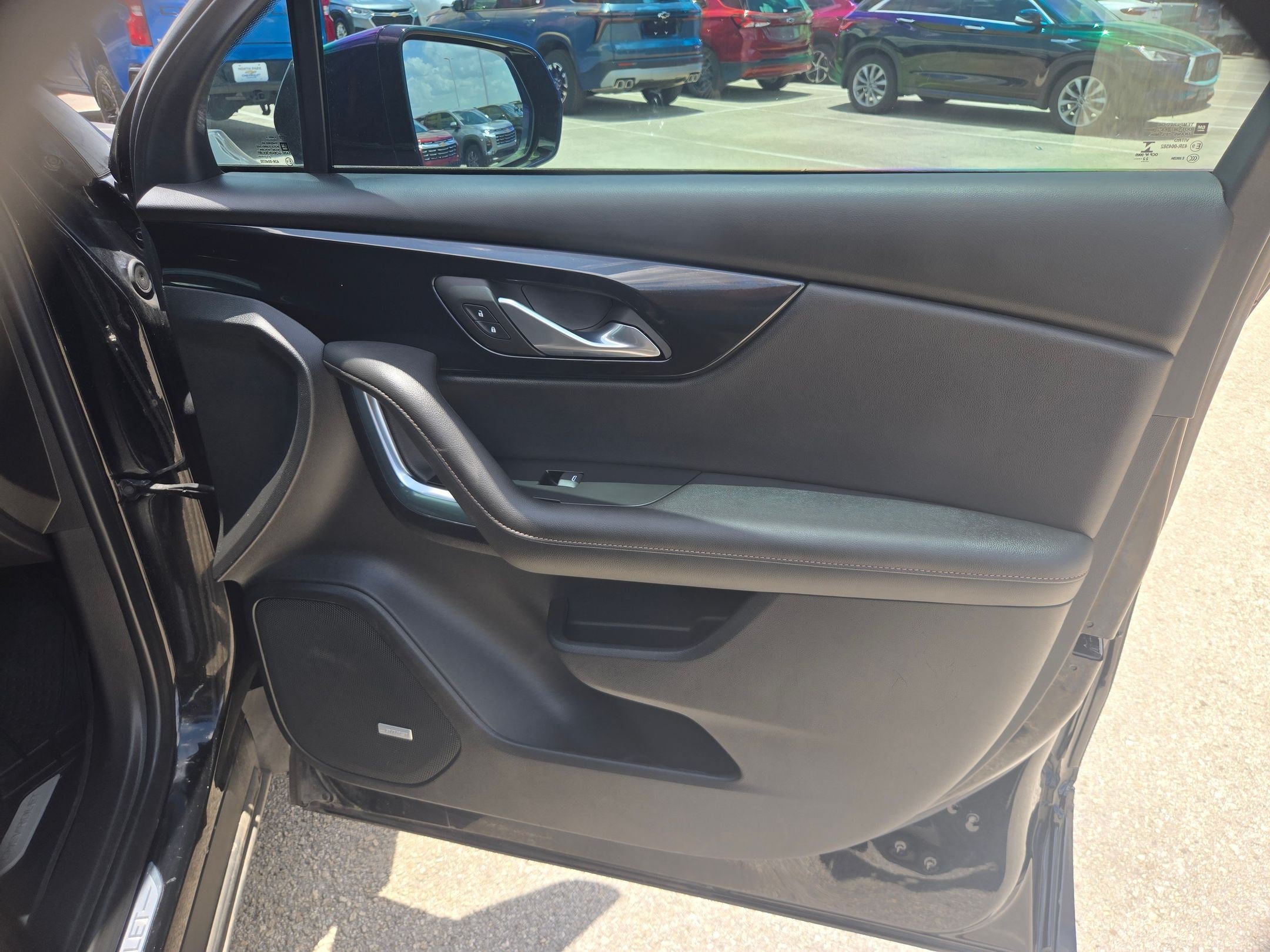 Used 2023 Chevrolet Blazer Premier FWD image 26