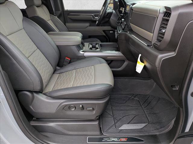 Used 2025 Chevrolet Silverado 2500 ZR2 image 21