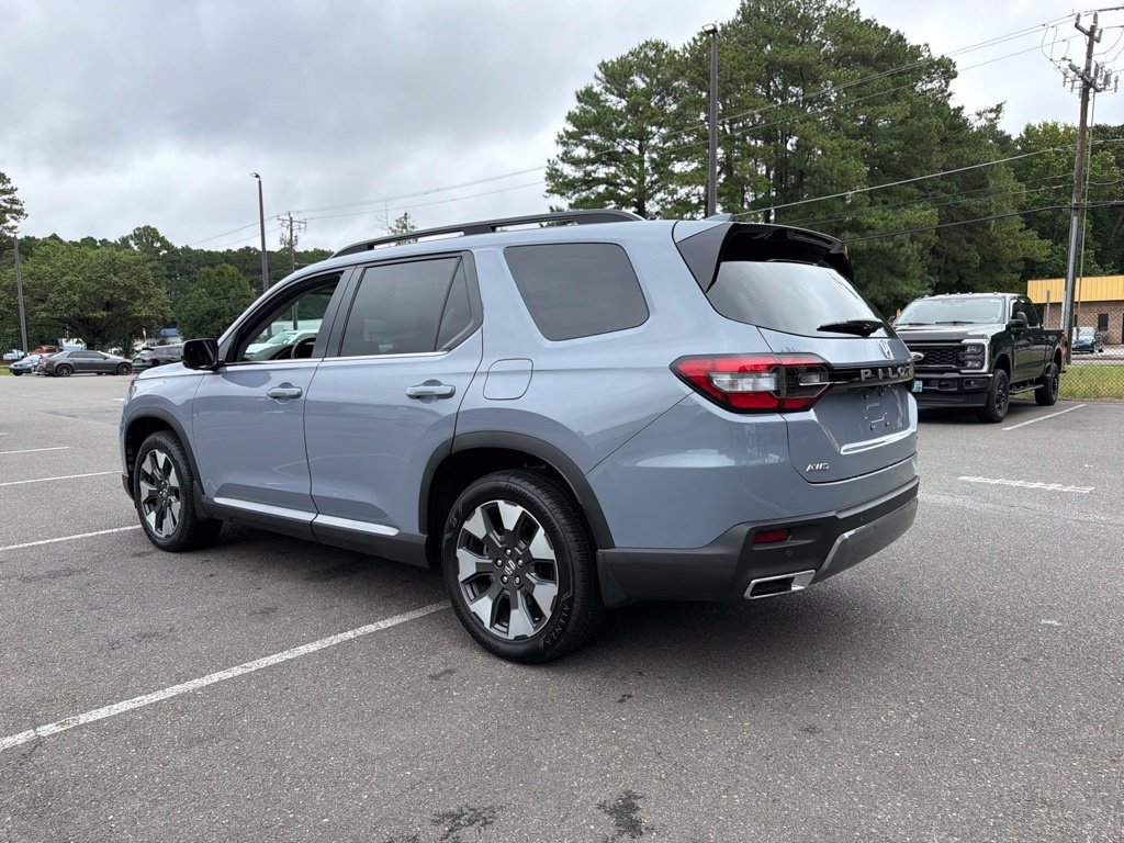 Certified 2026 Honda Pilot Touring image 7