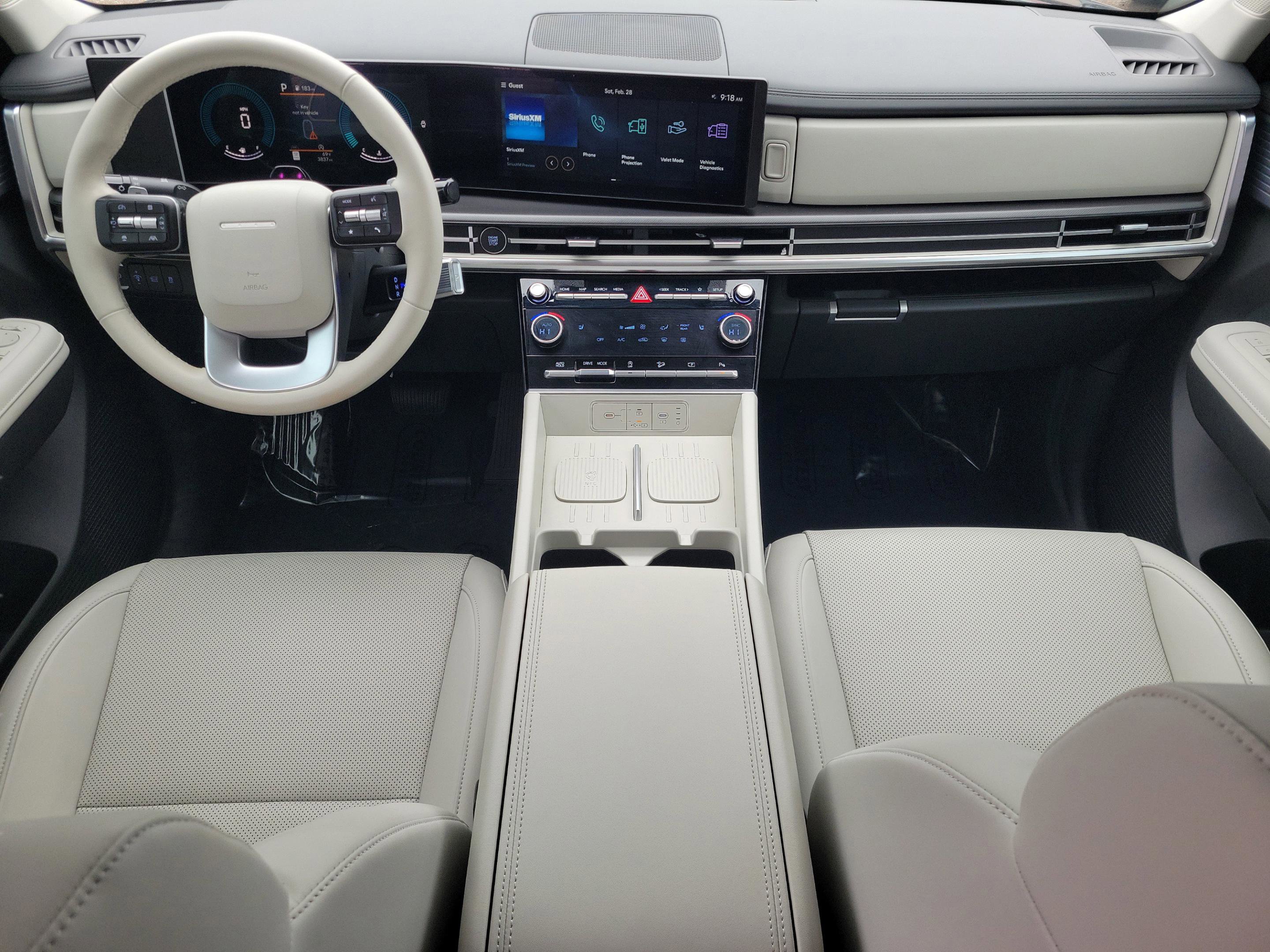 Used 2025 Hyundai Santa Fe SEL image 15