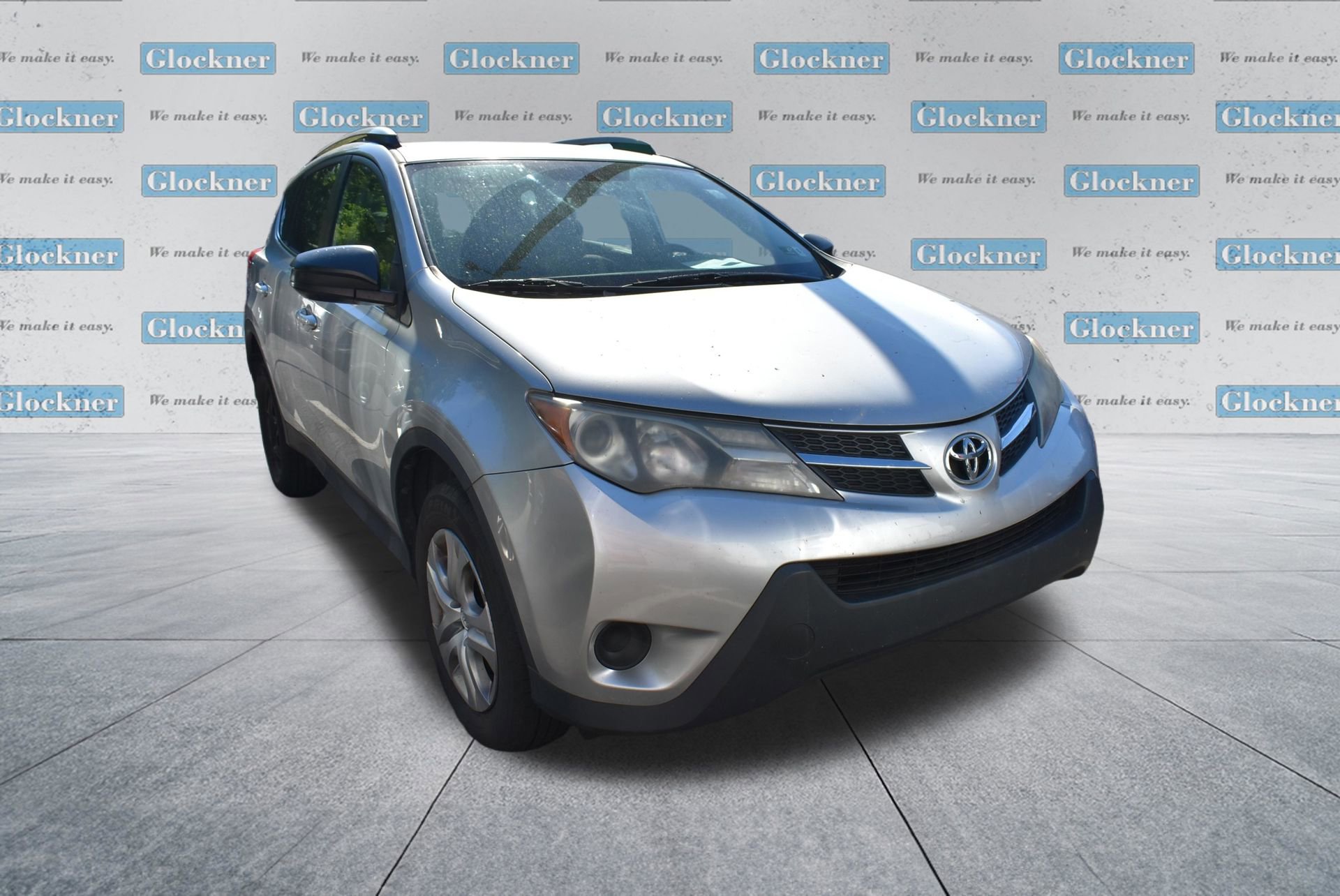 Used 2013 Toyota RAV4 LE AWD/4WD image 2
