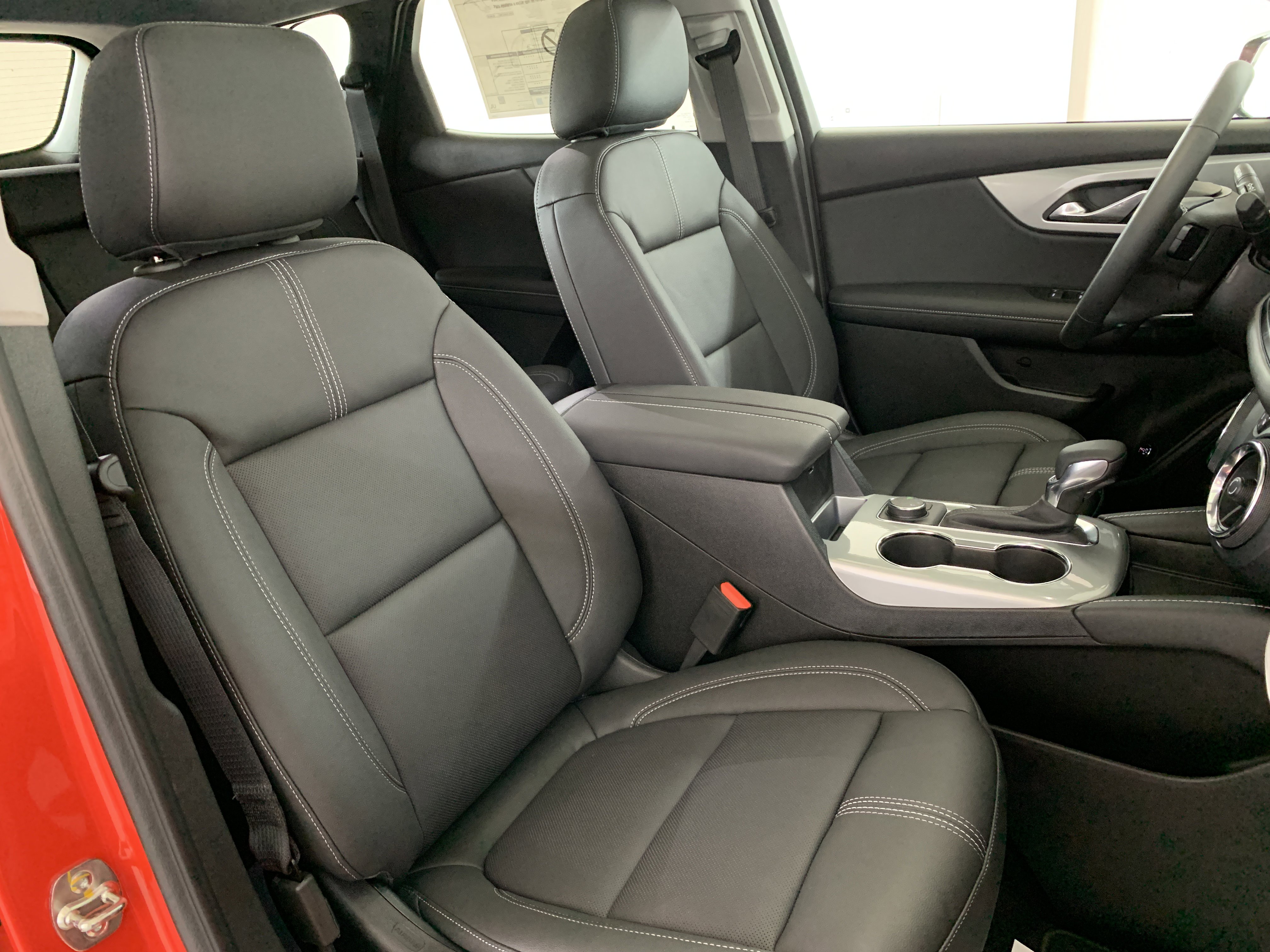 New 2025 Chevrolet Blazer LT image 32