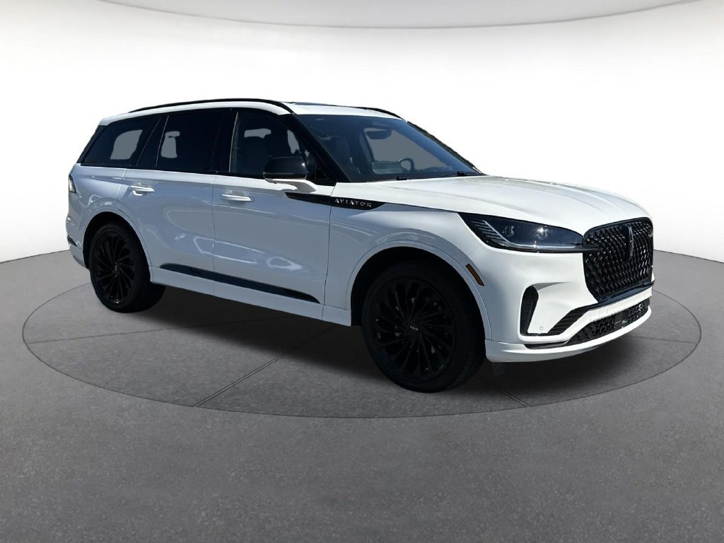 Used 2026 Lincoln Aviator Reserve AWD/4WD image 8