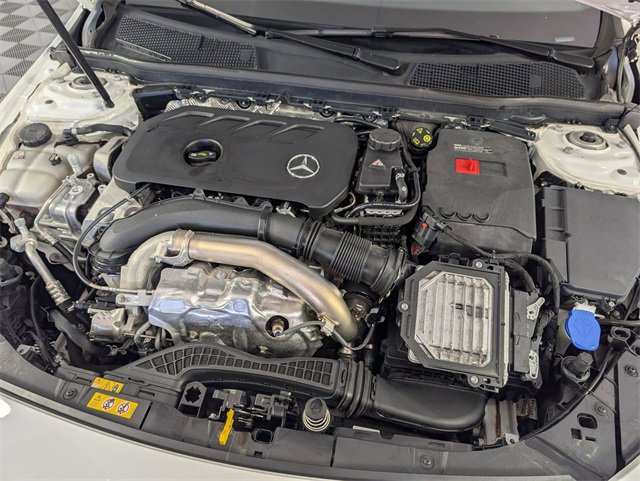 Used 2025 Mercedes-Benz CLA 250 4MATIC image 34