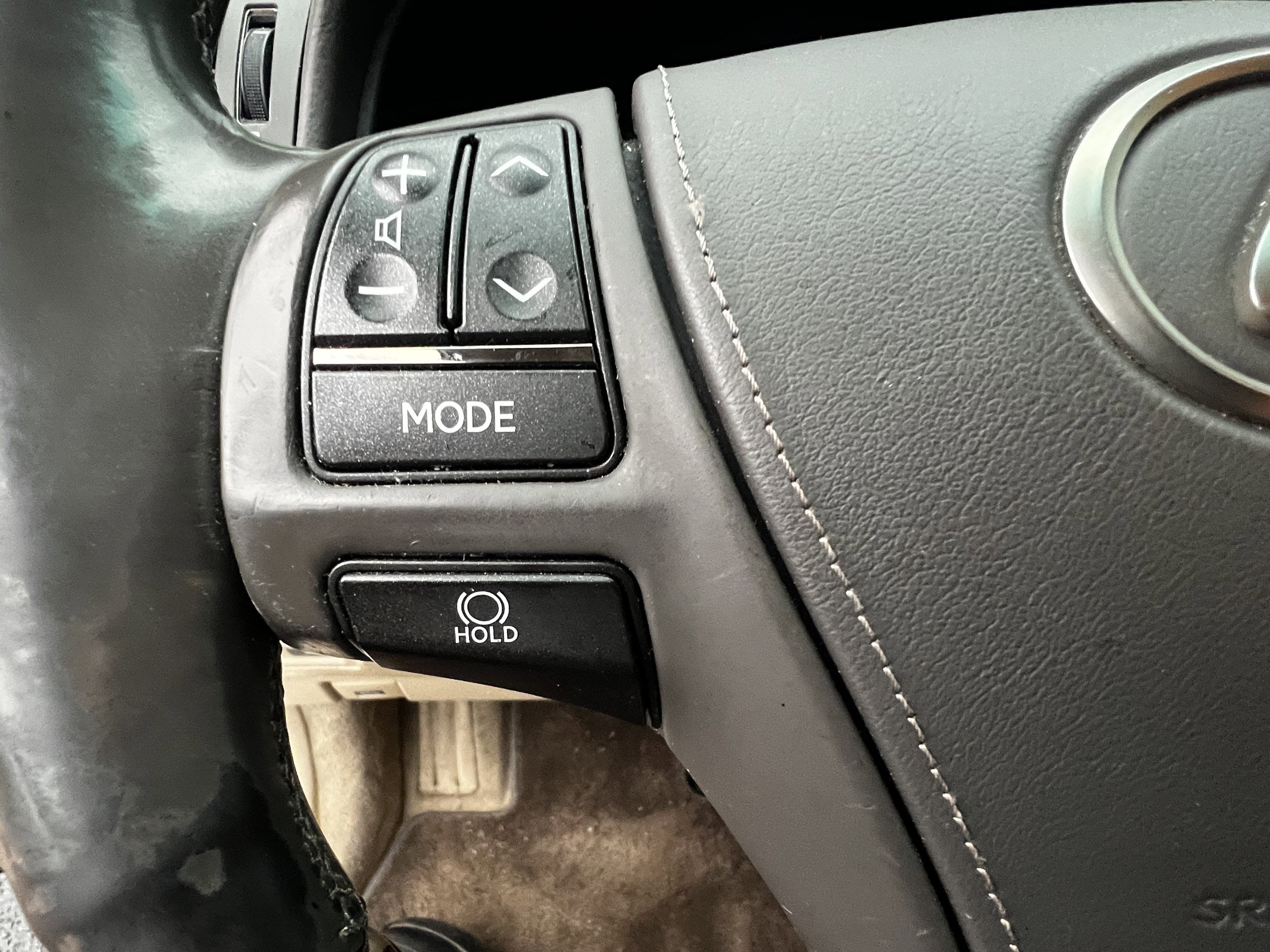 Used 2013 Lexus LS 460 L w/ Preferred Accessory Package RWD image 19