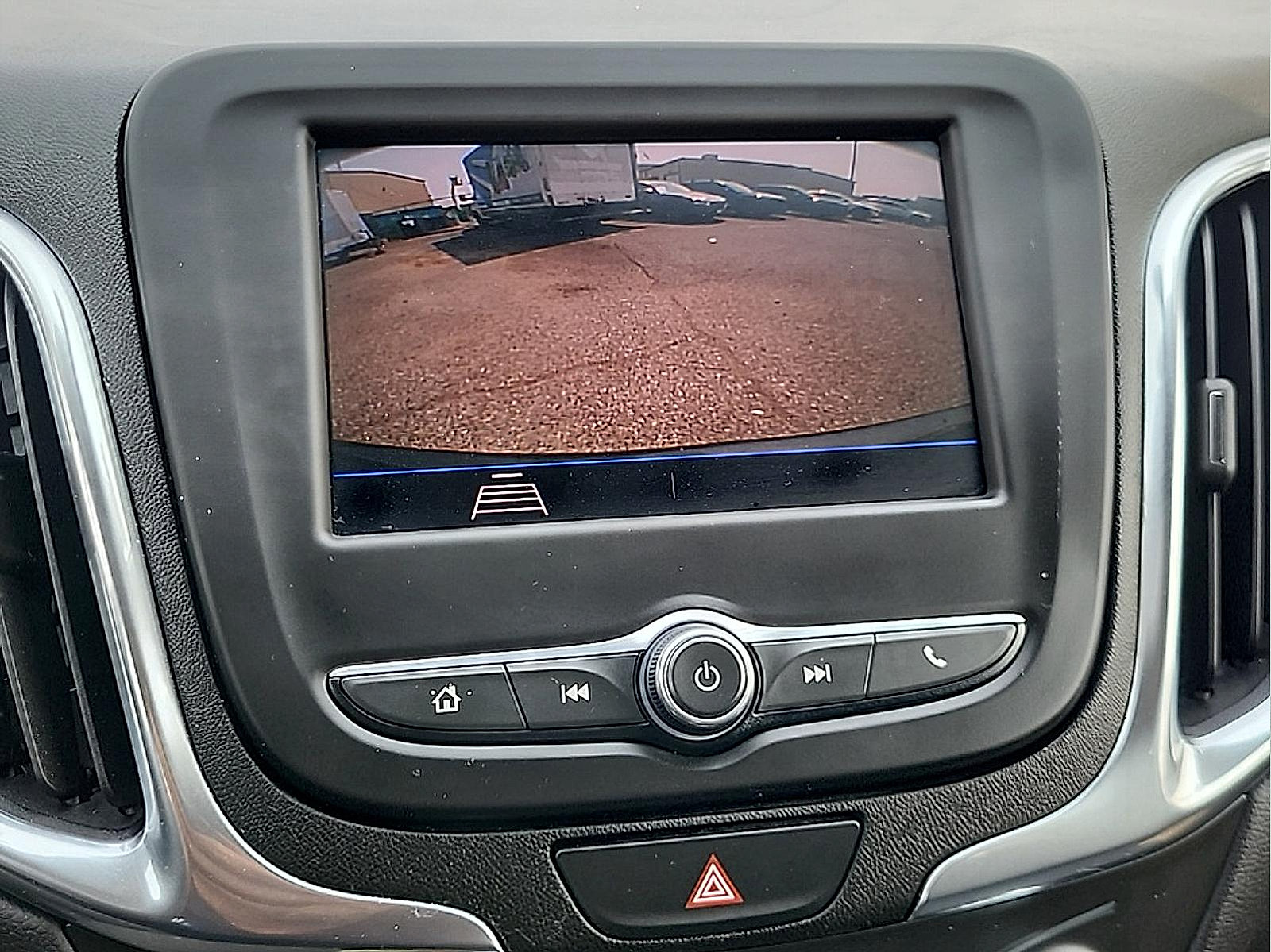 Used 2021 Chevrolet Equinox LT AWD/4WD image 22