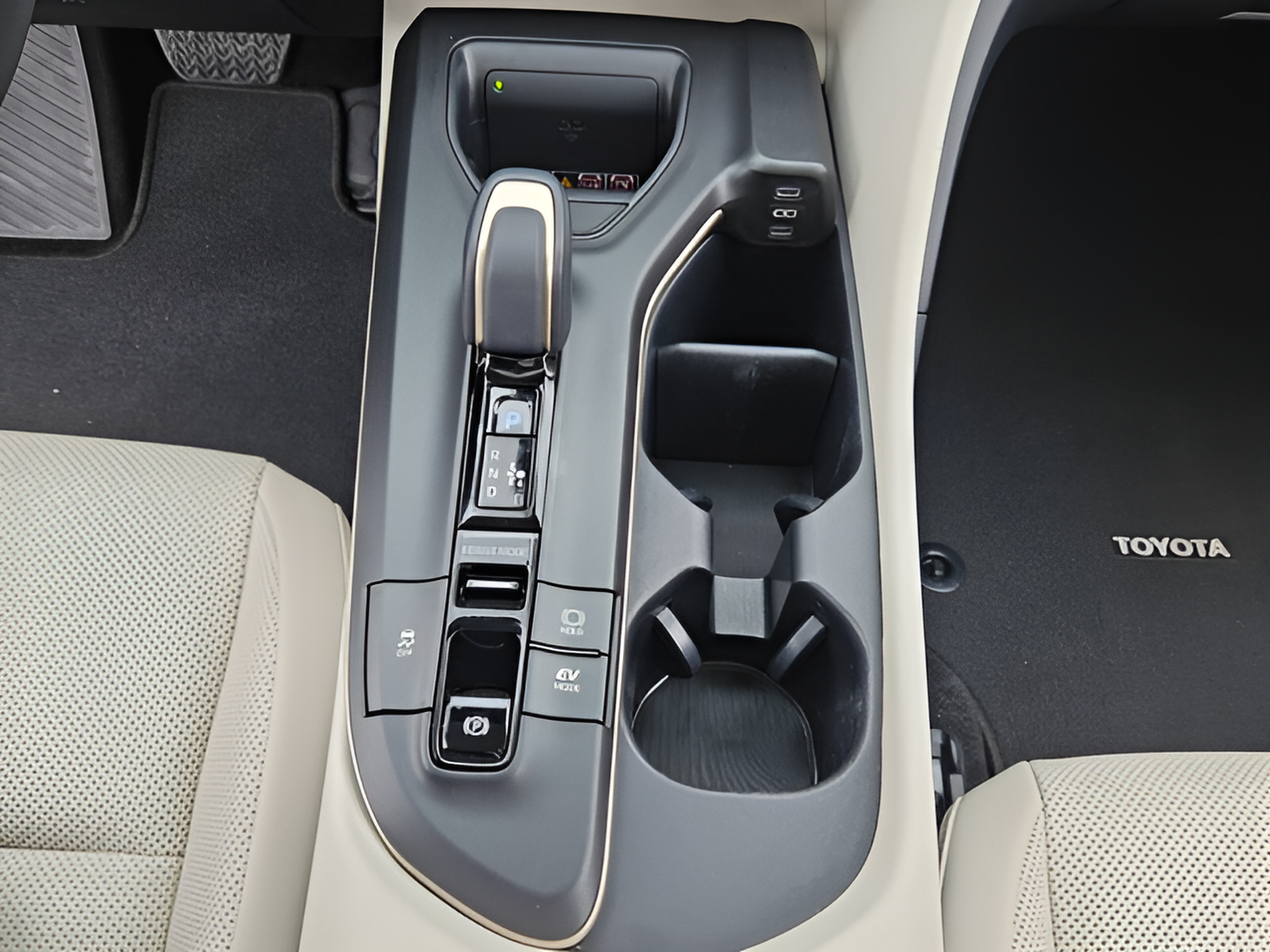 Certified 2023 Toyota Crown AWD/4WD image 18