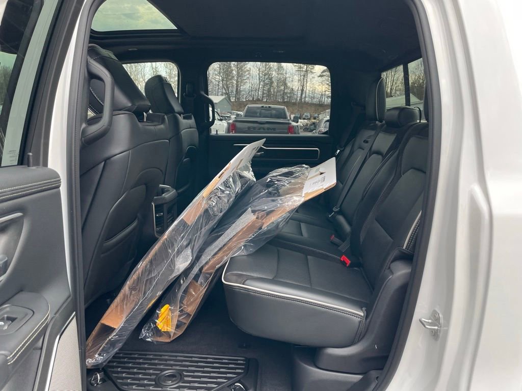 New 2026 RAM 1500 Laramie AWD/4WD image 22