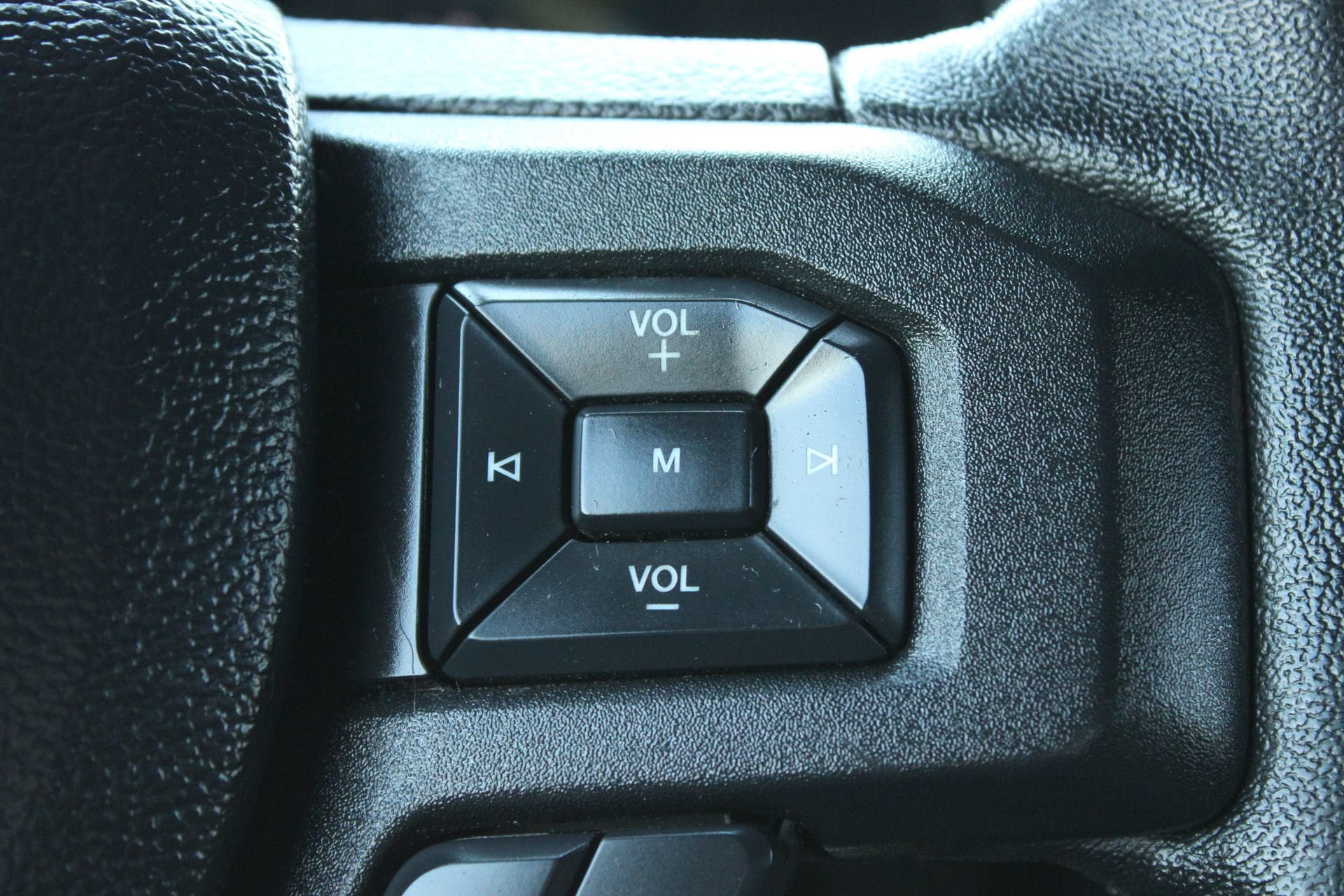 Used 2019 Ford F150 XLT w/ Equipment Group 302A Luxury AWD/4WD image 35