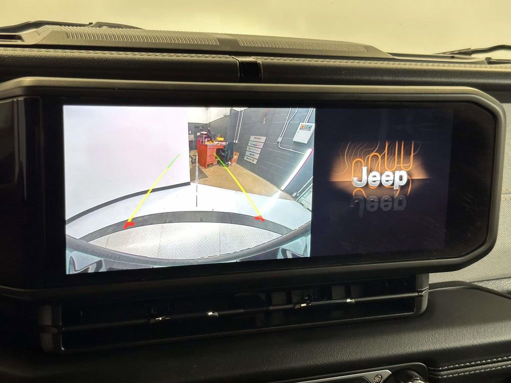 Used 2024 Jeep Wrangler Unlimited Sahara w/ Safety Group image 23