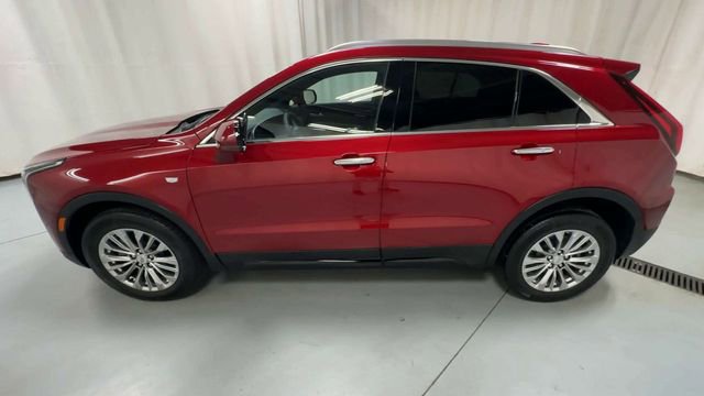 Certified 2024 Cadillac XT4 Premium Luxury w/ Cold Weather Package FWD image 5