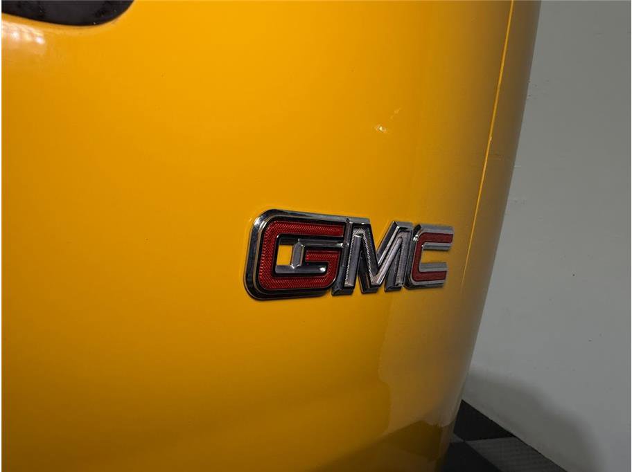 Used 2018 GMC Savana 2500 Extended w/ Driver Convenience Package image 16