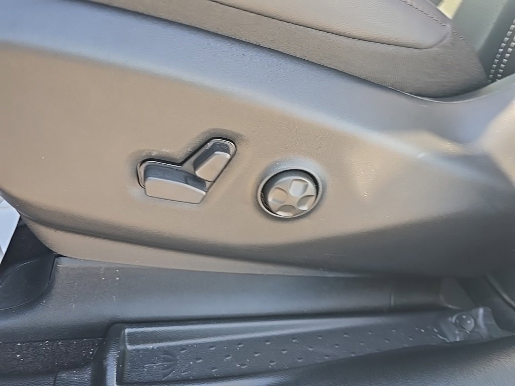 New 2026 Chrysler Pacifica Select image 17