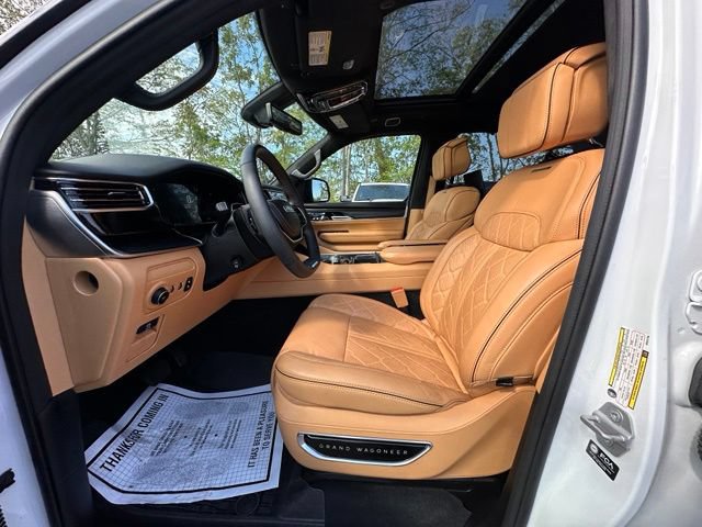 Used 2025 Jeep Grand Wagoneer Series III w/ Rear Seat Video Group 1 AWD/4WD image 26