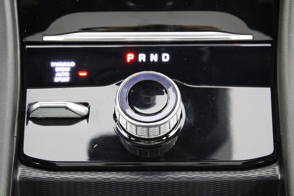 Used 2024 Jeep Grand Cherokee L Limited w/ Luxury Tech Group II image 44