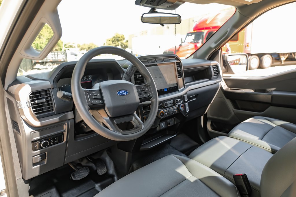 Used 2024 Ford F150 XL image 2