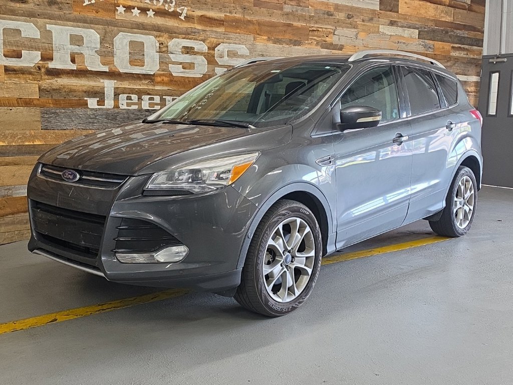 Used 2015 Ford Escape Titanium w/ Equipment Group 301A AWD/4WD image 2