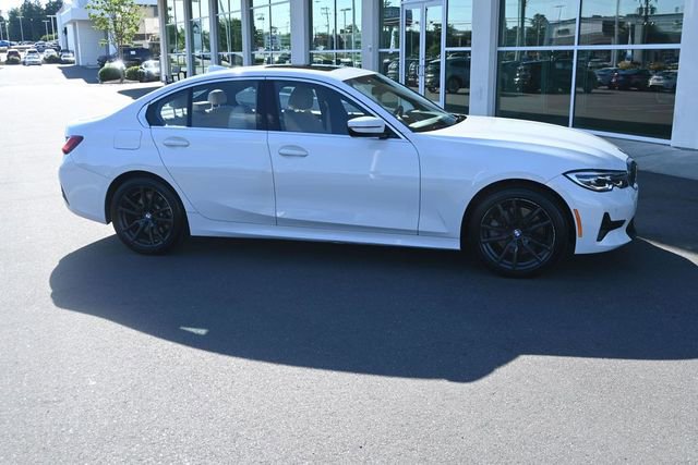 Used 2019 BMW 330i xDrive Sedan w/ Convenience Package AWD/4WD image 2